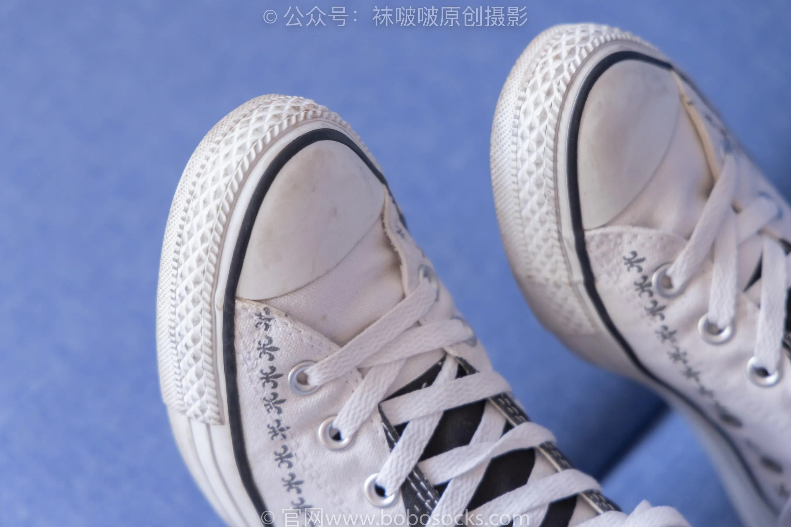 [BoBoSocks袜啵啵]NO.215 小甜豆-三双帆布鞋板鞋、厚白丝、黑丝[23] [54P]插图2